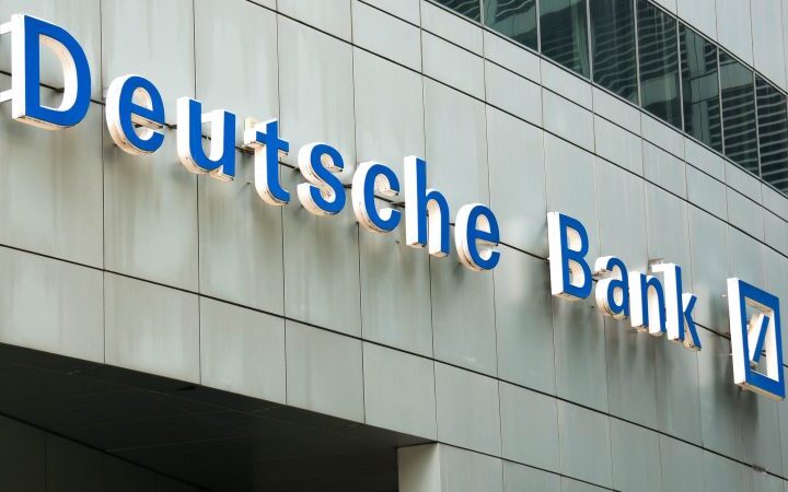 Shares of Deutsche Bank fall