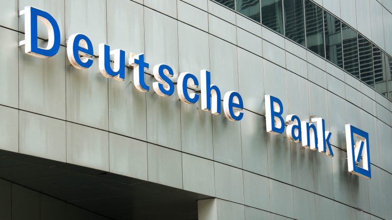Shares of Deutsche Bank fall