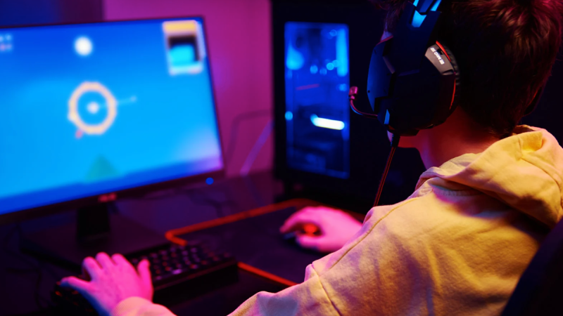 NFTs in gaming opportunities – play-to-earn explained